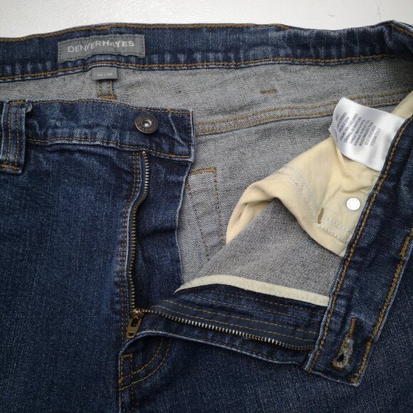 Denver Hayes Men's Size 38/30 Medium Wash Straight Legs Blue Jeans - Picture 9 of 14